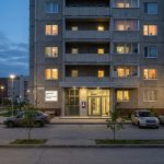 Apartment_building_entrance_even…_202606200924.jpeg