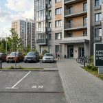 Parking_and_entrance_zone_202606200924.jpeg